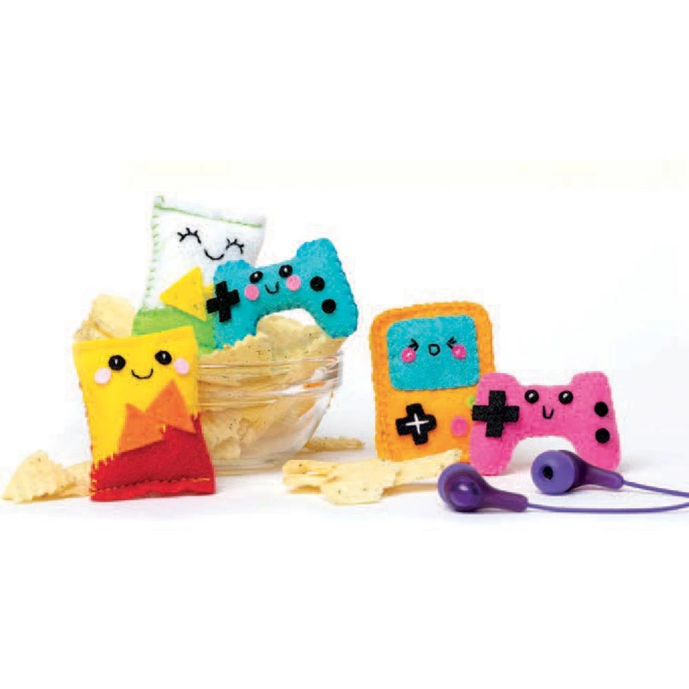 Sew Mini Cute Things-Klutz Sew Mini Cute Things-Klutz -The Toy Maven Shop tgtg ho23 9781338896015 2