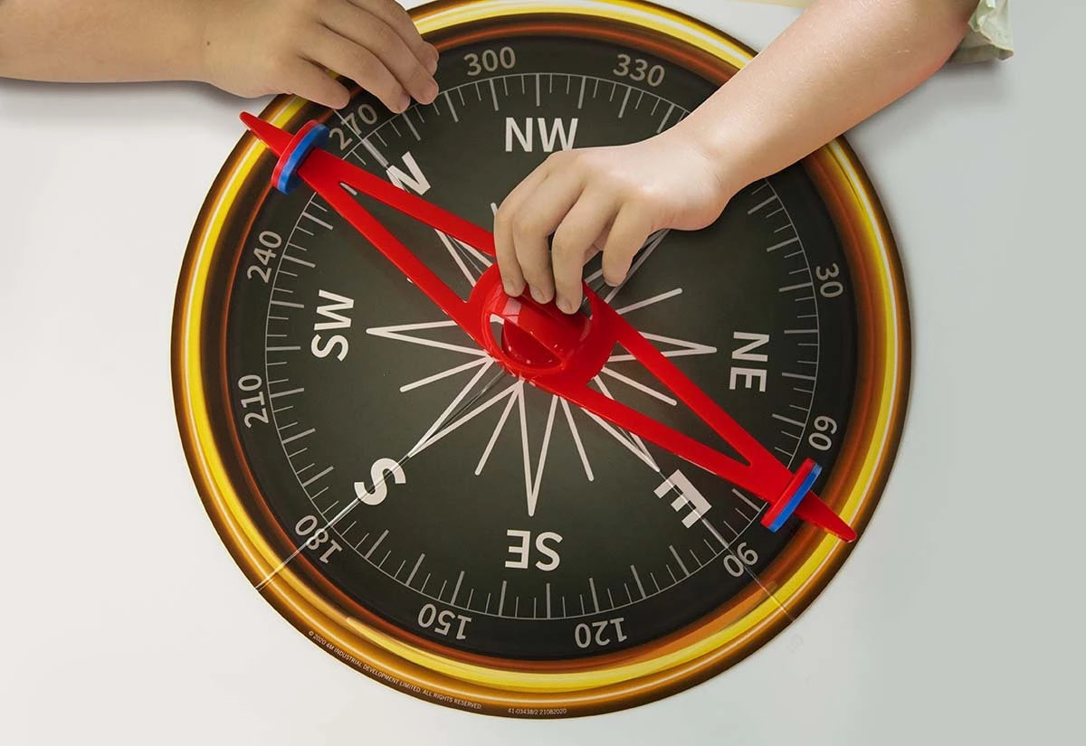 Kidz Labs Giant Magnetic Compass-4M Industries Kidz Labs Giant Magnetic Compass-4M Industries -The Toy Maven Shop tysm3873